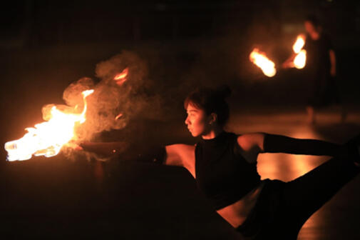 (Props: Fire Fan / Music: G.E.M. - Goodbye)